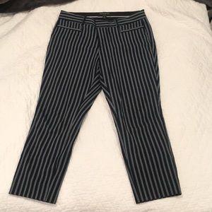 Banana republic size 4P navy stripe
